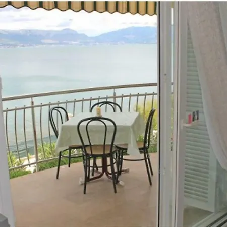 Vila Jaka Apartmán *